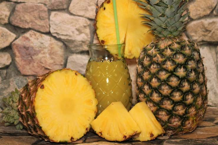 Ananas e il suo succo - Ifood.it (foto Pixabay)