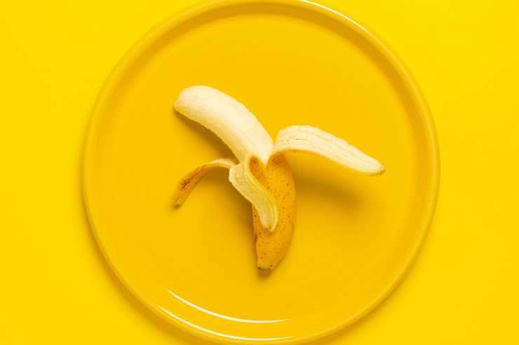 Come sbucciare correttamente le banane