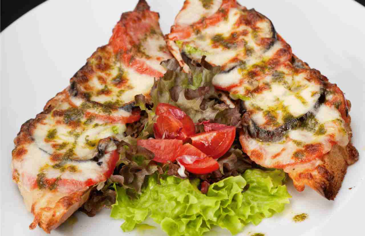 Focaccia alla parmigiana - Ifood.it (foto Canva)