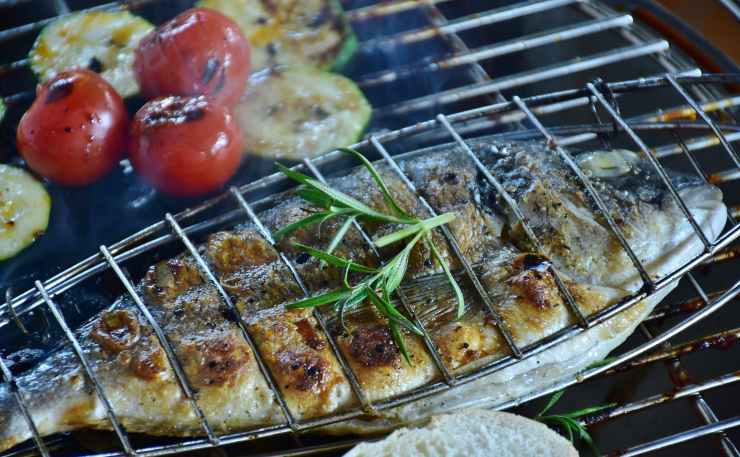 Pesce e verdure alla griglia