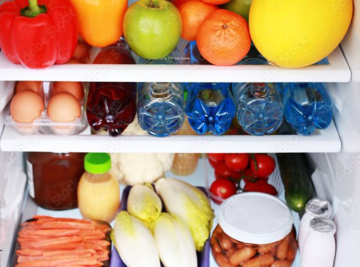 Scorretta collocazione degli alimenti sui ripiani del frigorifero 