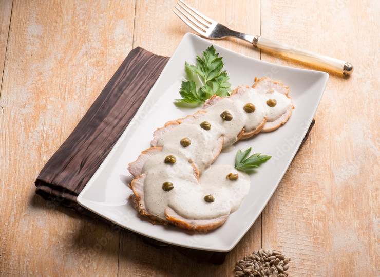 Vitello tonnato - Ifood.it (foto AdobeStock)