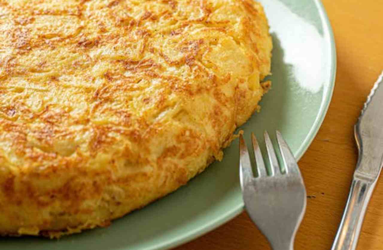 I trucchi per fare una frittata alta e soffice come un soufflé