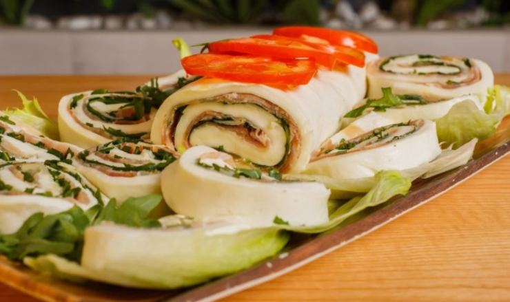 rotolo mozzarella farcito-ifood