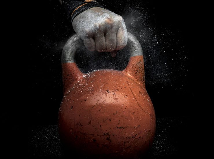 esercizi con kettlebell-ifood