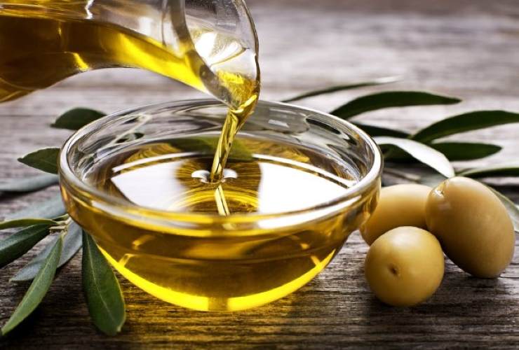 Come riutilizzare l'olio d'oliva se diventa rancido