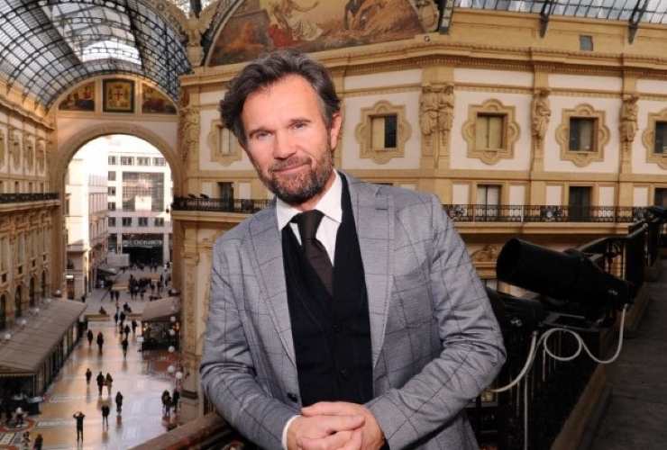 Stoccata di Cracco a un cliente