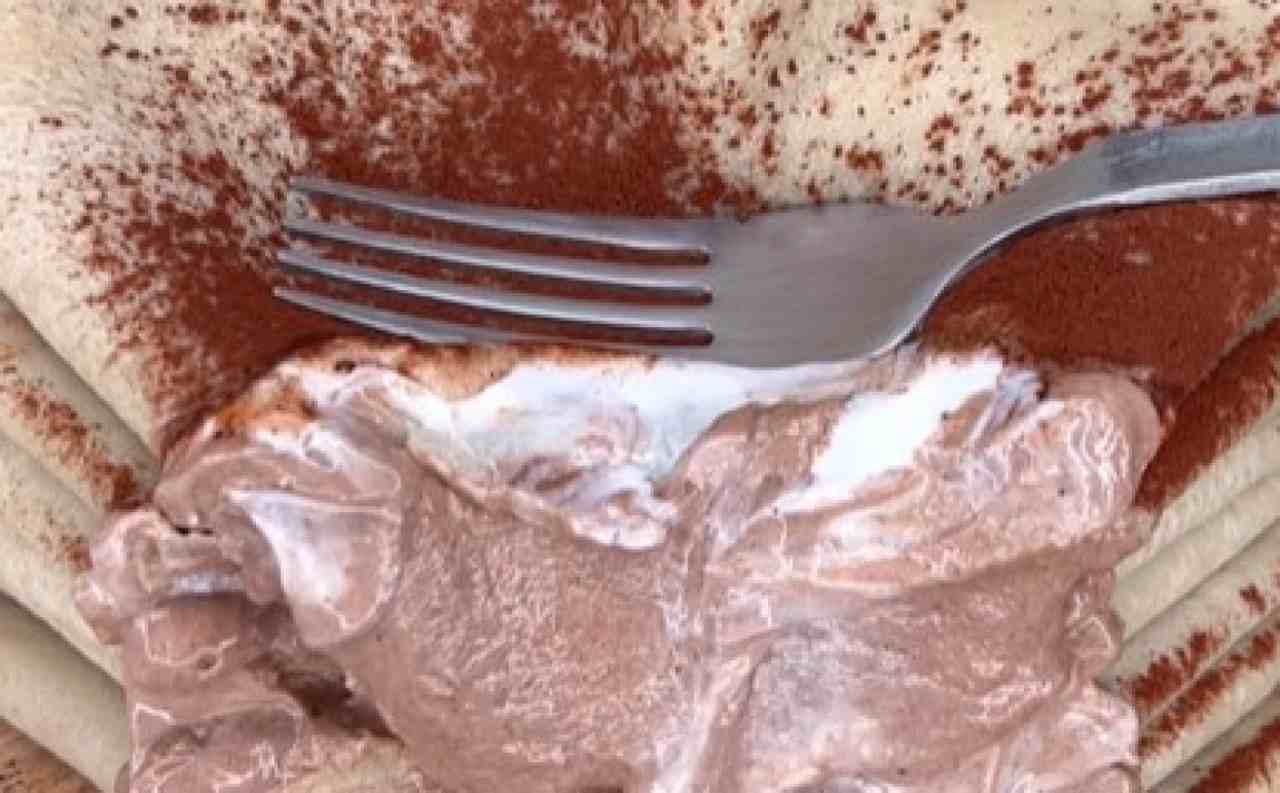 Come realizzare delle squisite crepes al tiramisù in poche mosse