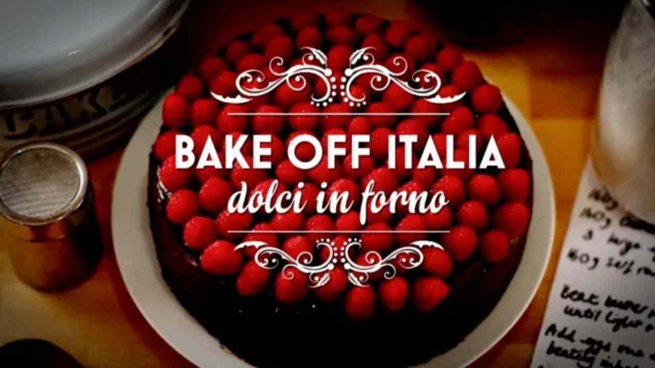 Bake Off Italia, Federico De Flaviis 'inseguito' dai suoi colleghi