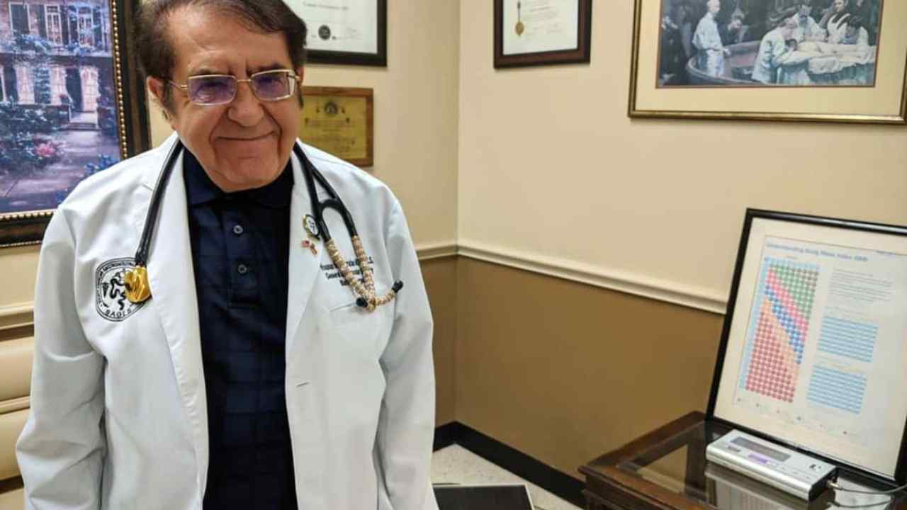 Vive al límite y es él quien paga los tratamientos de adelgazamiento de los pacientes: ni ellos ni Nozaradan |  Historia tonta