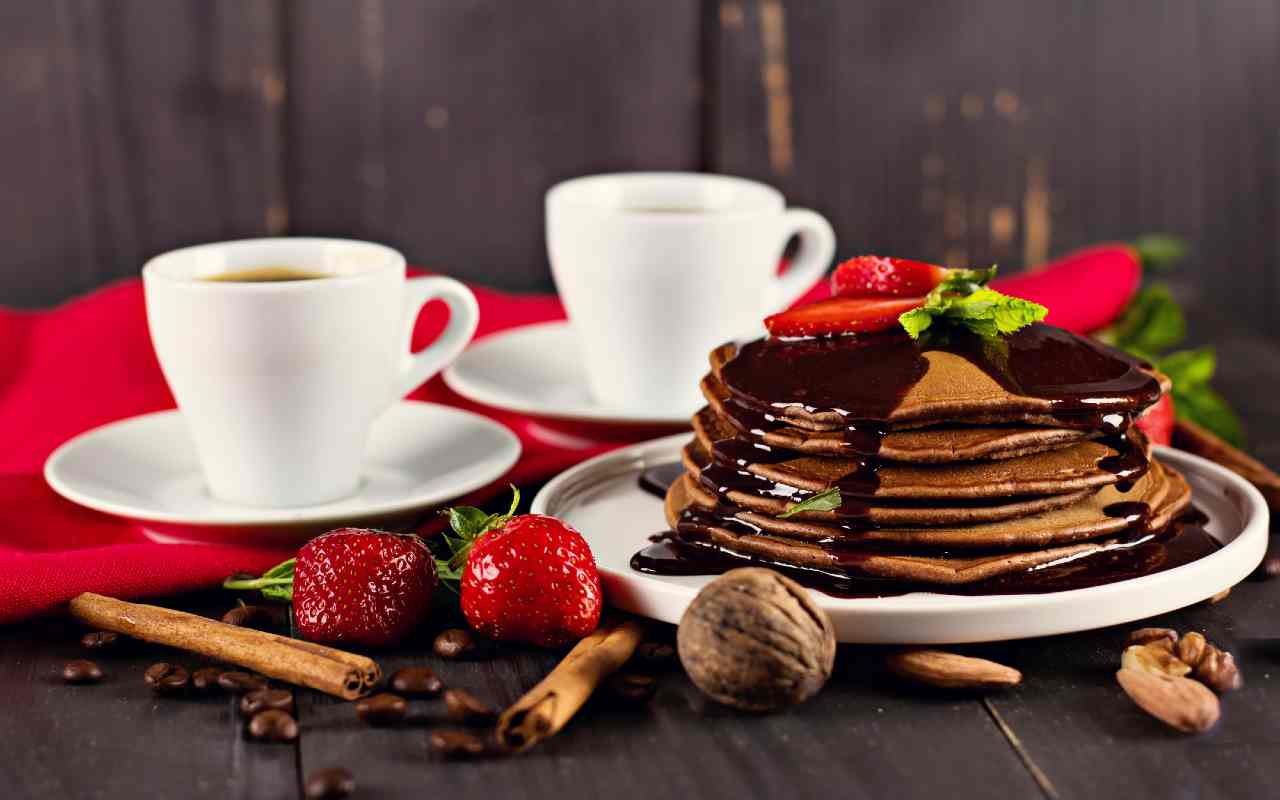 Una ricetta golosa per dei pancake tutti al cacao