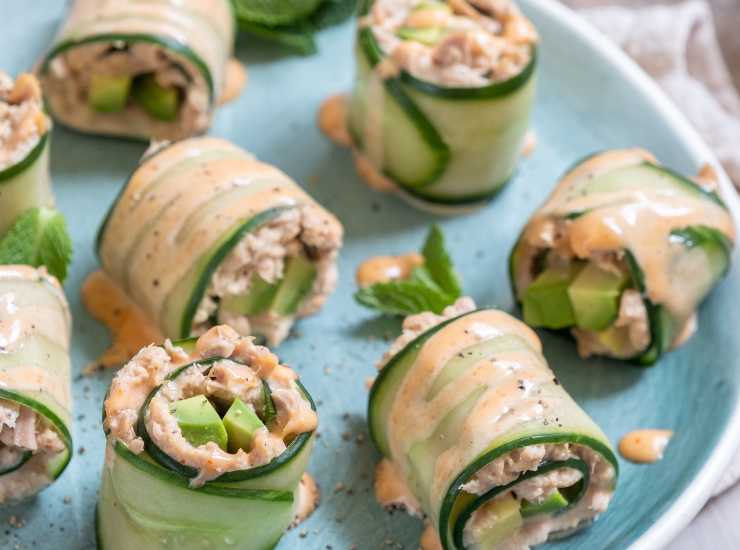 rotolini tonno cetriolo avocado - ifood.it