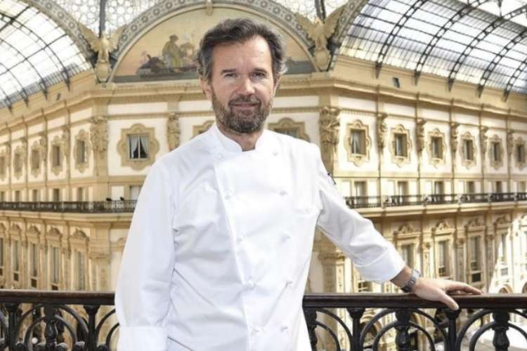 Carlo Cracos orimliga kostnader i restaurangen