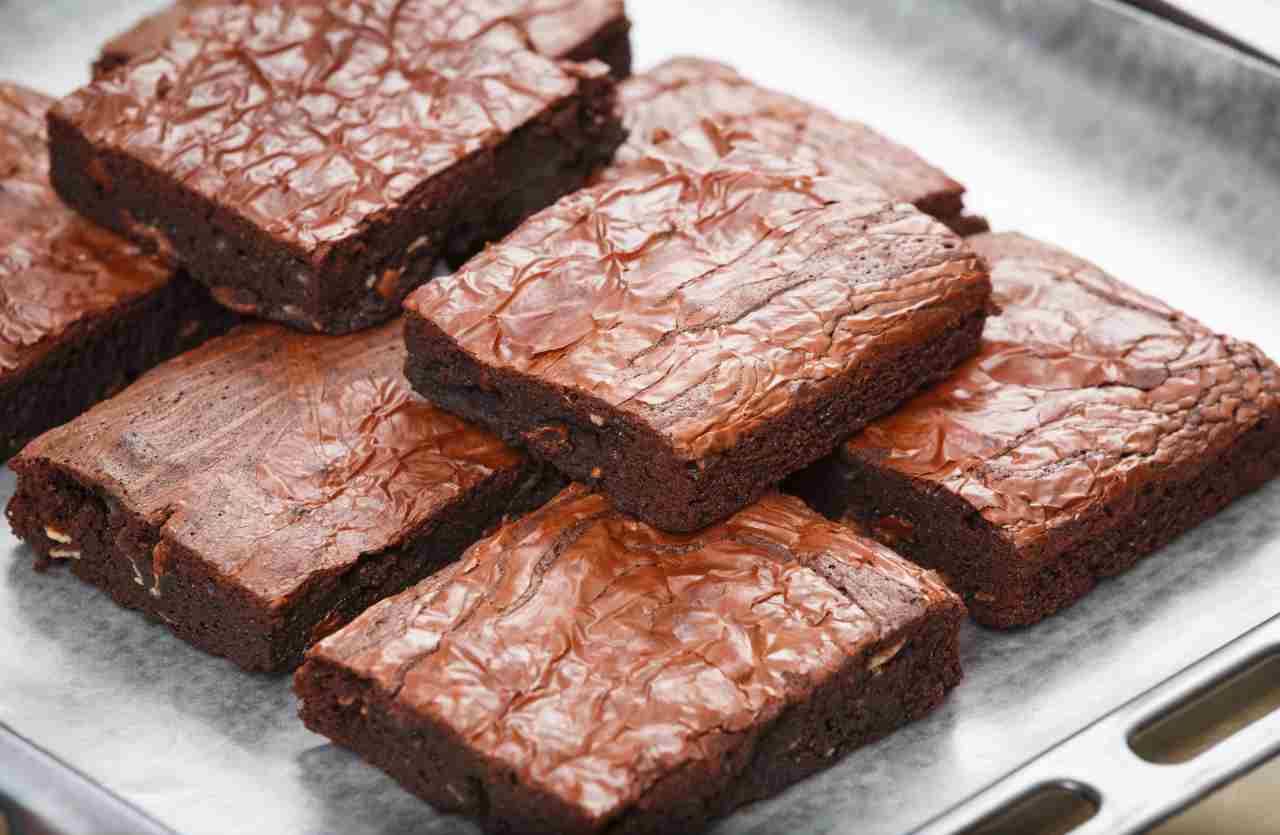 Brownies without cooking, flour and lactose: they are also perfect for vegetarians and celiacs and delicious |  What else do you want