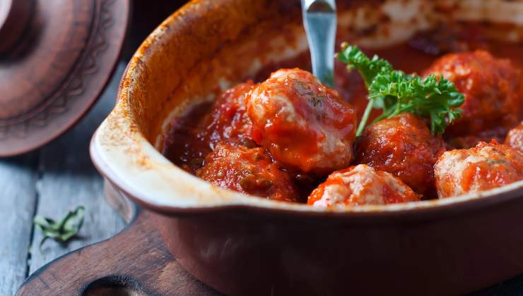 Polpette al sugo- ricetta- ifood.it