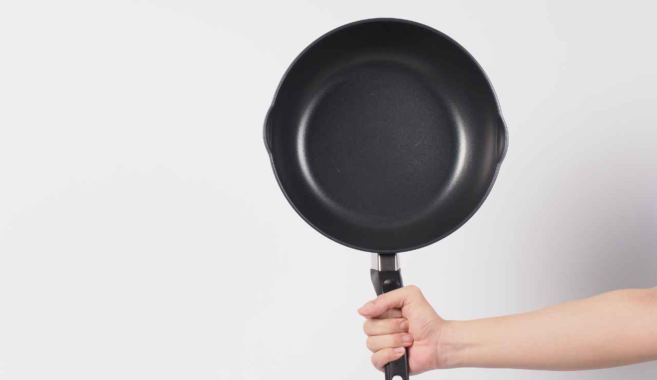 Come riparare le padelle antiaderenti - iFood.it (Fonte foto Canva)