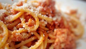 Pasta all'amatriciana speciale - iFood.it (Fonte foto Canva)