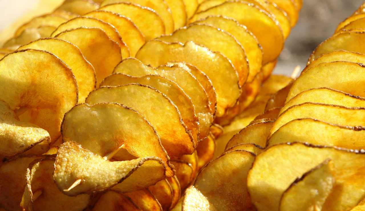 Chips di patate con il trucco dello stuzzicadenti - iFood.it (Fonte foto Canva)