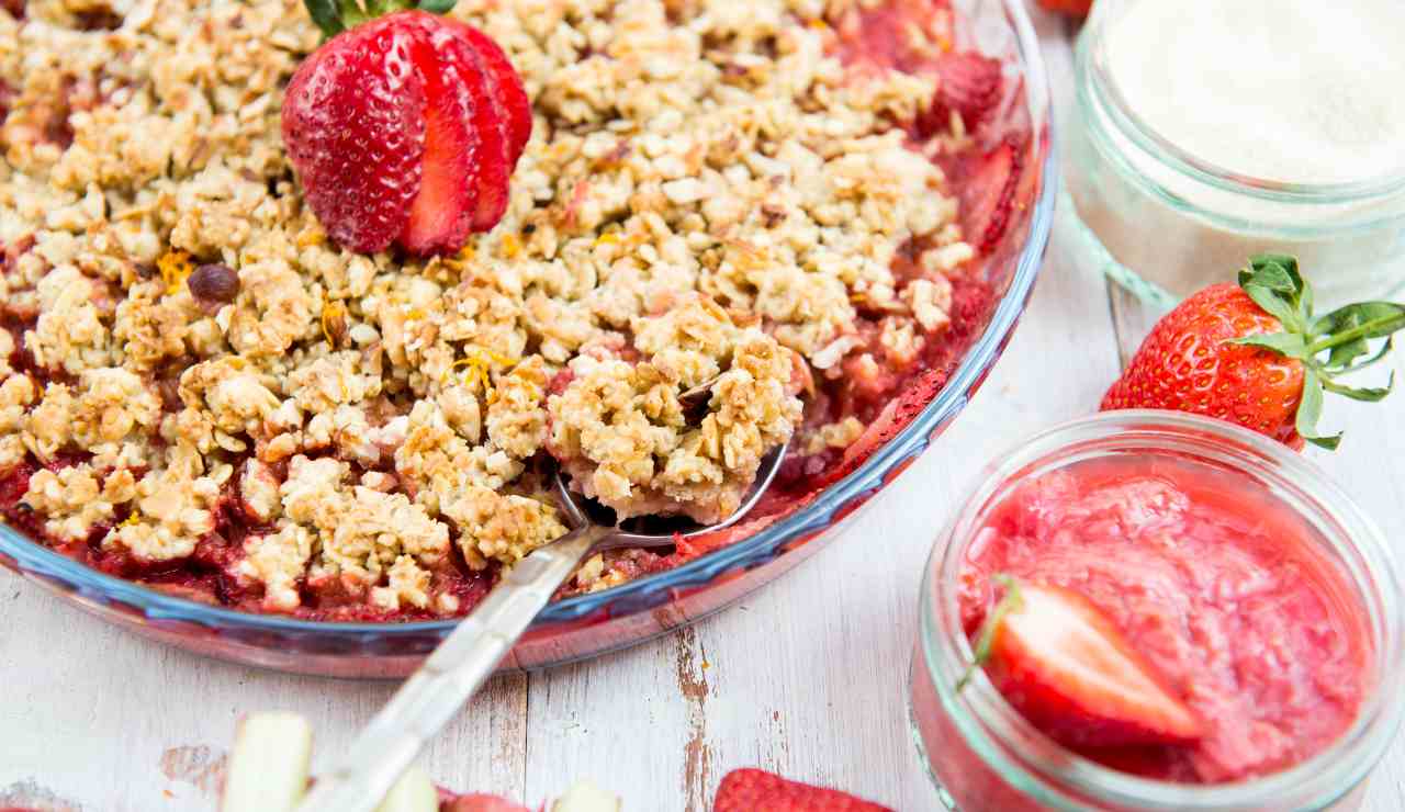 Sbriciolona di fragole - iFood.it (Fonte foto Canva)
