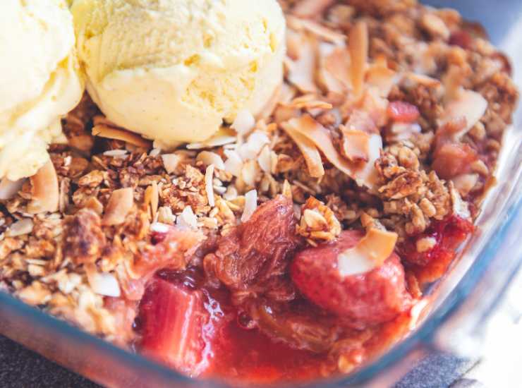 Sbriciolona di fragole - iFood.it (Fonte foto Canva)