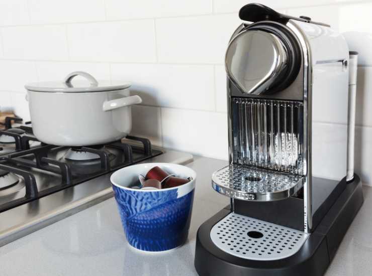 Macchinetta del caffè come va pulita - iFood.it (Fonte foto Canva)