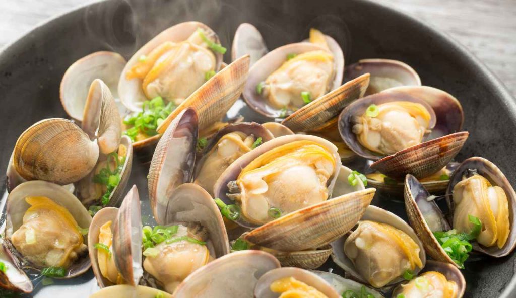 Pulire vongole per rimuovere la sabbia - iFood.it