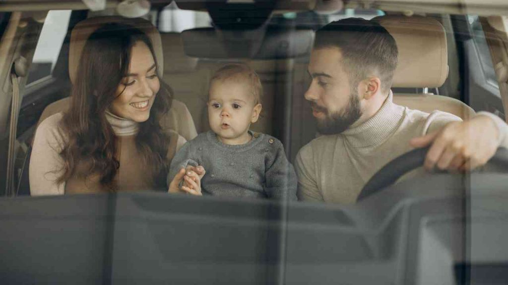 Come scegliere l’auto usata giusta per chi vuole un’auto familiare ma compatta