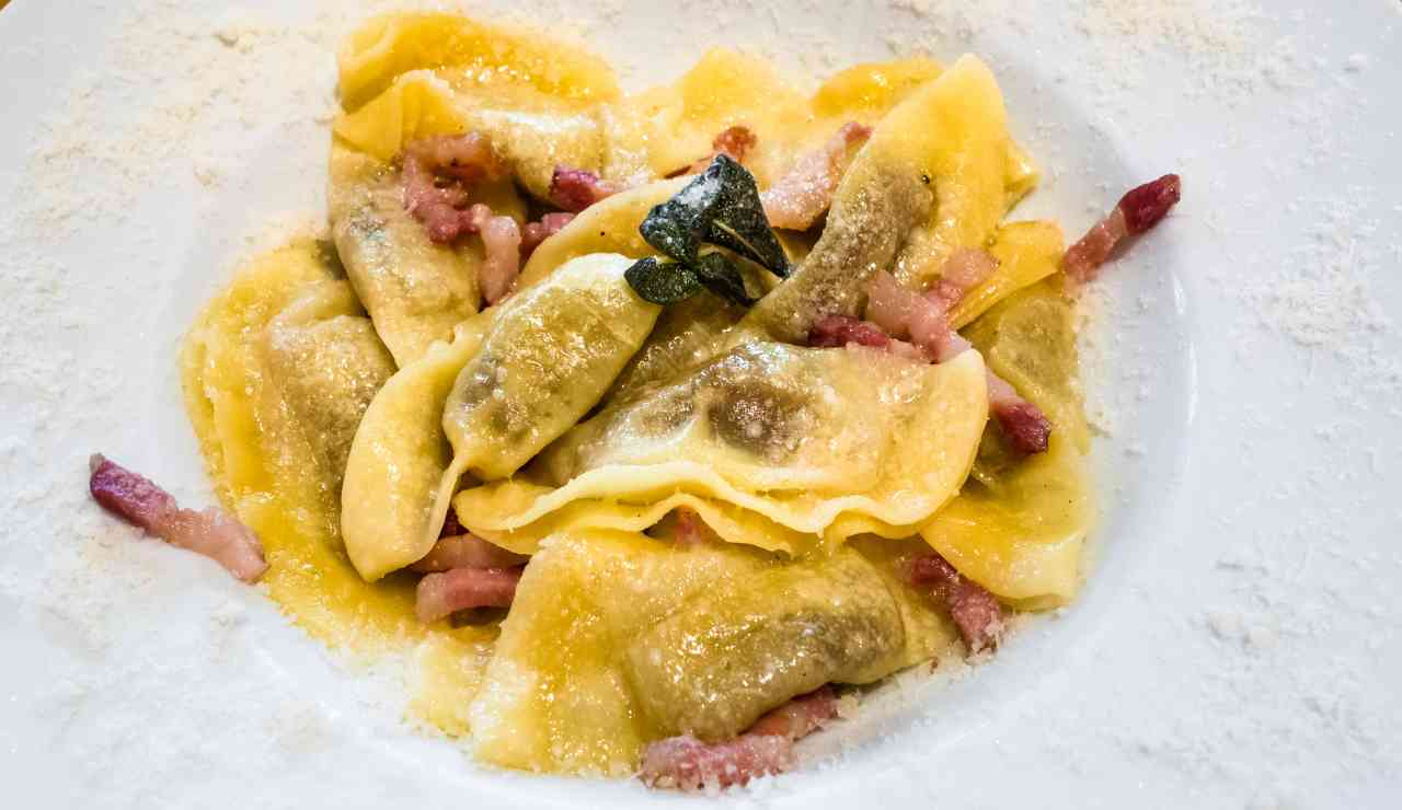 Casoncelli bergamaschi: c’è un ingrediente speciale nel ripieno che li rende unici  | Ecco la ricetta facile per tutti