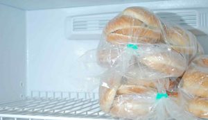 Pane in congelatore fallo così - iFood.it (Fonte foto Canva)